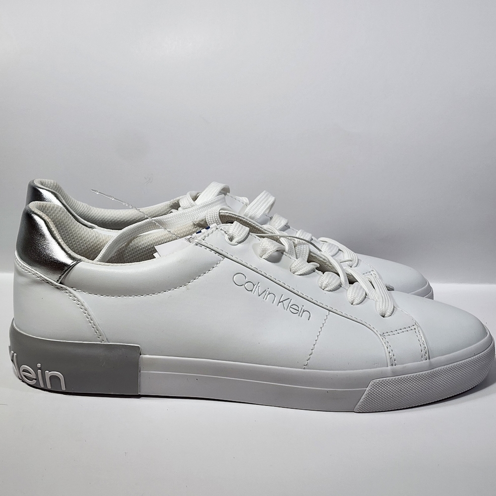 ⭐️ CALVIN KLEIN Cathee Faux Leather Sneaker size 11M